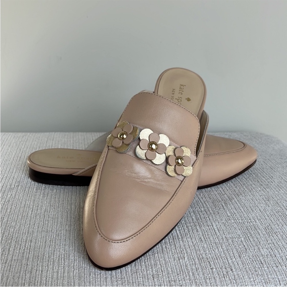 KATE SPADE New York Carilee Leather & Metallic Flower Tan/Gold City Mules SZ 6